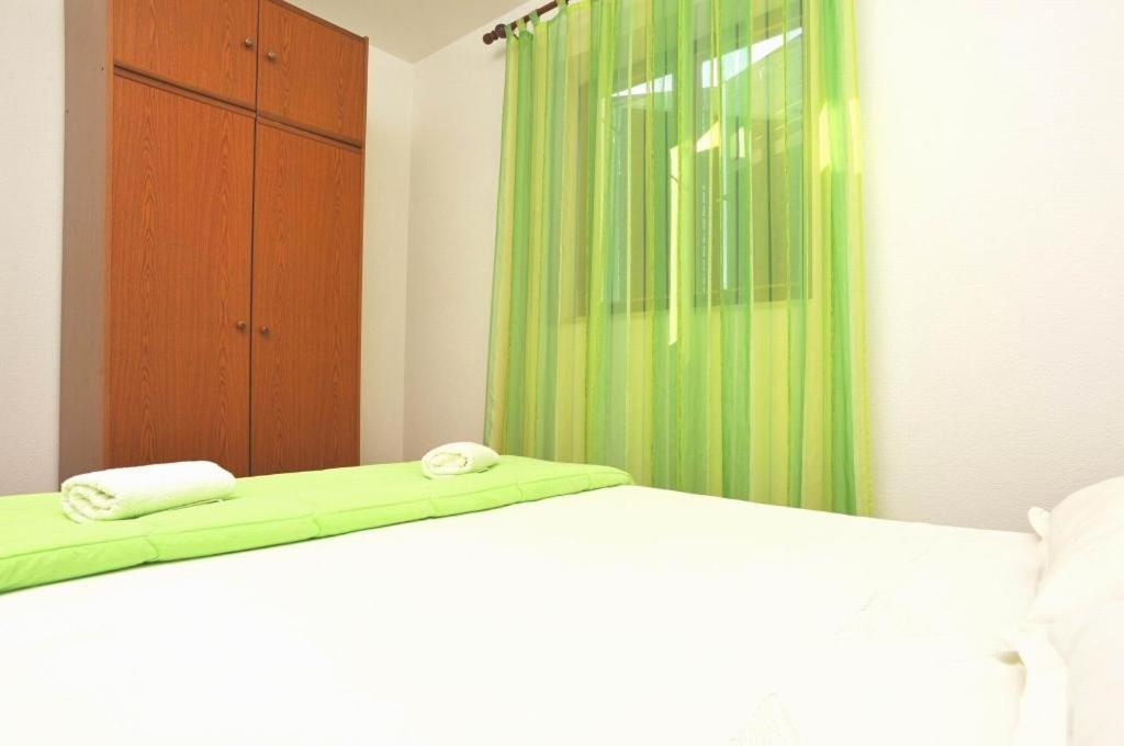 Apartments Lenka Sutivan Bilik gambar