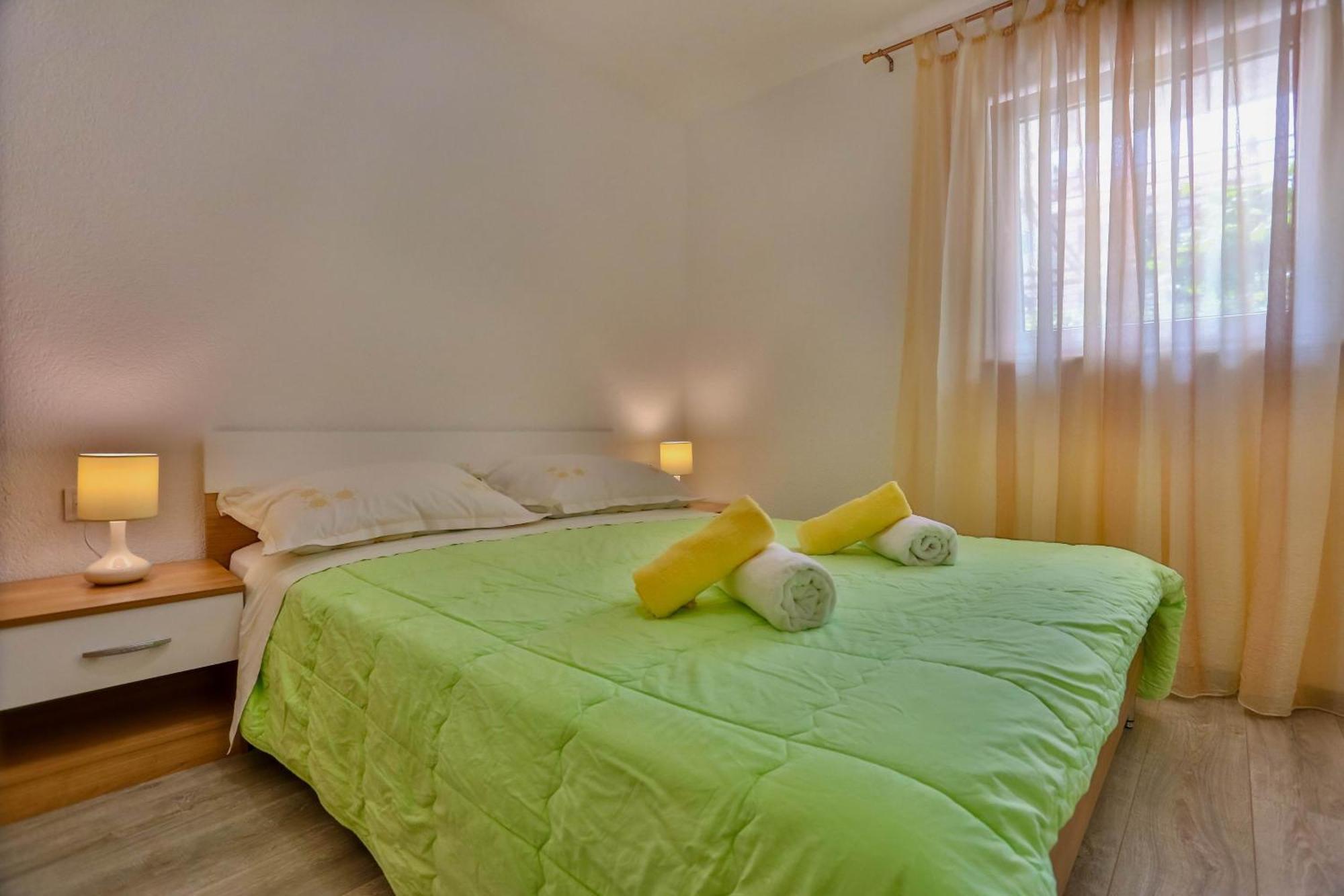 Apartments Lenka Sutivan Bilik gambar